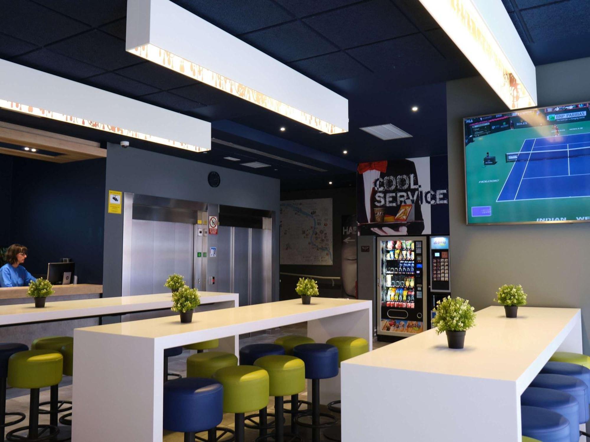 Ibis Budget Bilbao City Exterior foto